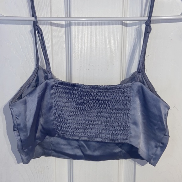 Garage crop satin top - Picture 3 of 4